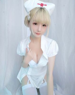 夫妻的赞助商中字