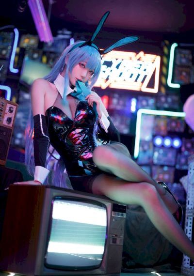 老色歌26uuu四月停香
