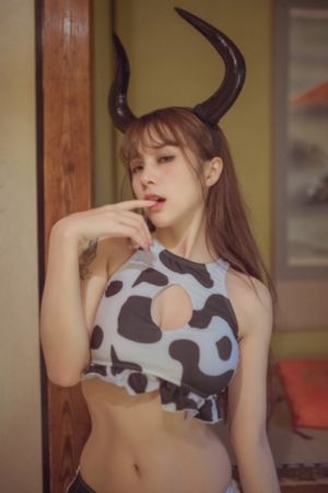 苏小曼被三个黑人玩在线观看