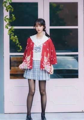 三月女郎
